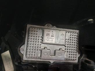 Peugeot 5008 5008 II (M4/MC/MJ/MR) MPV 1.2 12V e-THP PureTech 130 (EB2DTS(HNY)) [96=
kW]  (12-2016/12-2024) picture 32