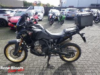 Honda  CRF 1100 Africa Twin DCT picture 2