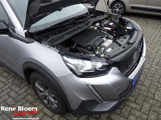 Peugeot 2008 1.2 PureTech Active Pack 5drs picture 9