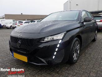 Schadeauto Peugeot 308 1.2 Puretech Business Navi 131pk 2024/10