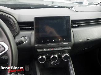 Renault Clio 1.0 TCE Intens 5drs Navi picture 15