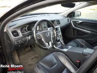 Volvo V-60 2.4 D6 Twin Engtine R-Design Aut picture 14