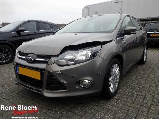Unfallwagen Ford Focus 1.0 Ecoboost 5drs Titanium Airco 2023/5