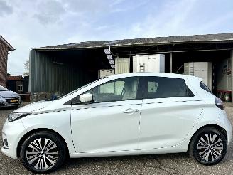 Vaurioauto  passenger cars Renault Zoé R135 52kWh aut S.Limitee Riviera - 12dkm - leer - nav - cam - keyless - incl batterij - Included battery 2020/12