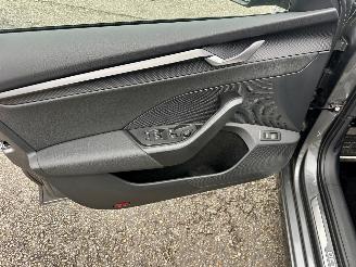 Skoda Octavia RS 2.0 TSI 265pk Aut + F1 Combi - pano - crystal light - front + line + side assist - virtual - 19 inch - keyless picture 60