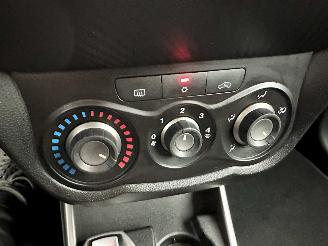 Alfa Romeo MiTo 1.4i 79pk 6-bak Distinctive - airco - elektr ramen + spiegels - lmv - radio - boekjes + sleutels compl picture 19