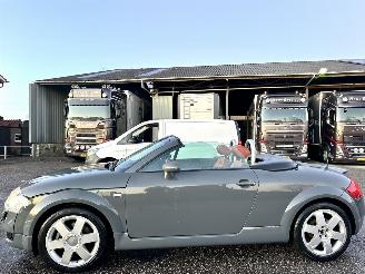 Schadeauto Audi TT Roadster 1.8 5V Turbo quattro 2001/5