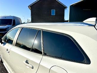 Suzuki Swace 1.8 Hybrid 148pk aut Style - front + line + side + park assist - camera - keyless - stoelverw - stuurverw - parelmoer picture 9