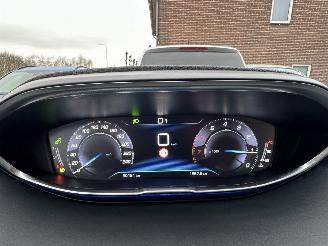 Peugeot 5008 1.2T 131pk 6-traps aut + F1 Crossway 7Pers - navi - leer - virtual - camera v+a - line + side assist - 50dkm picture 35