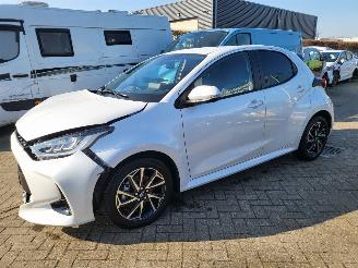 Unfallwagen Toyota Yaris Toyota Yaris 1.5 Hybrid Dynamic 22d km 2023/11