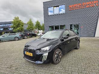  Peugeot 208 74KW / NAVI / 11.DKM 2024/11
