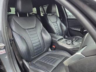 BMW 2500...3.3 330e HYBR /M-SPORT / HARM KARDON / HEAD UPP picture 18