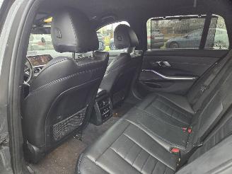 BMW 2500...3.3 330e HYBR /M-SPORT / HARM KARDON / HEAD UPP picture 17