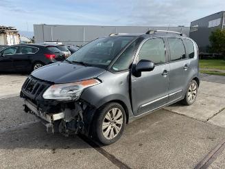 uszkodzony Citroën C3 picasso 1.6 HDIF Exclusive