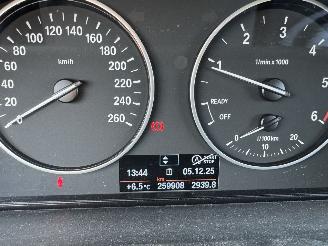 BMW 3-serie 320d Touring picture 7