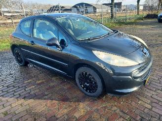 Schadeauto Peugeot 207 1.4 XR Airco 2006/12