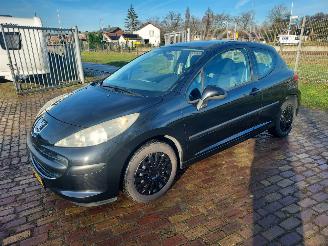 Peugeot 207 1.4 XR Airco picture 2