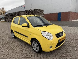 Kia Picanto 1.0 46kw AIRCO picture 4