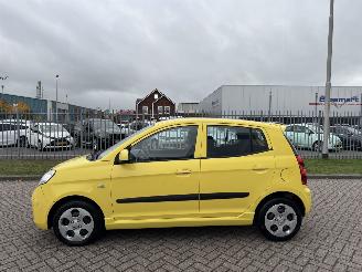 Kia Picanto 1.0 46kw AIRCO picture 2