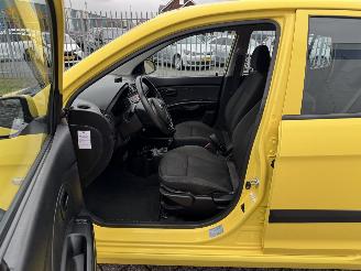Kia Picanto 1.0 46kw AIRCO picture 11