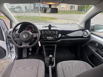 Volkswagen Up! 1.0 44kw Airco picture 14