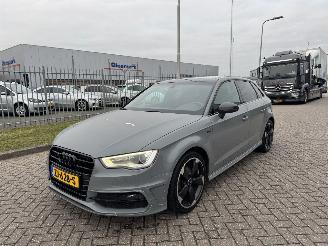 Schadeauto Audi A3 1.4 TFSI  92 Kw  Navi Clima 2015/8
