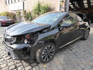 Schadeauto Renault Clio Techno 2024/4