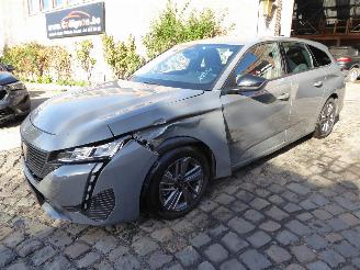 Schadeauto Peugeot 308 SW Active pack 2024/7