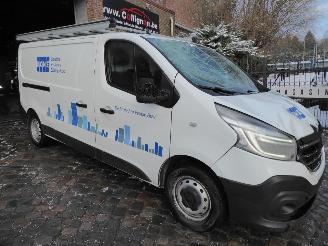 Renault Trafic  picture 3