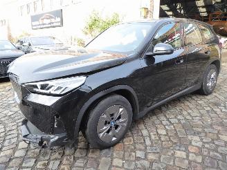 skadebil auto BMW iX1 20 eDrive 2025/2