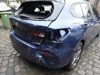 BMW 1-serie 116 d Advantage picture 6