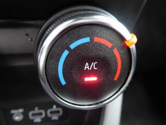 Renault Clio V Equilibre picture 20