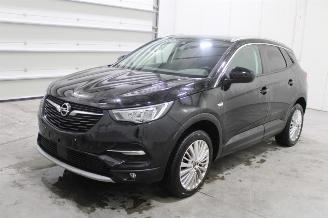 damaged passenger cars Opel Grandland X 2020/3