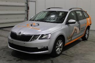 Voiture accidenté Skoda Octavia  2020/9
