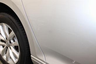 Volkswagen Passat  picture 22