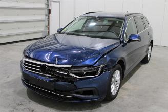 krockskadad bil auto Volkswagen Passat  2023/7