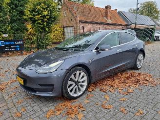 damaged passenger cars Tesla Model 3 RWD 60Kwh Pano Led 2020/5