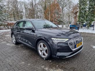 damaged passenger cars Audi E-tron 50 Quattro 71Kwh Pano Navi Led 2020/5