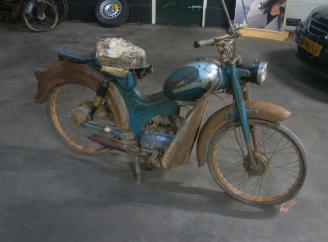 damaged bicycles Overige  malagutti klassieke bromfiets 1962/1