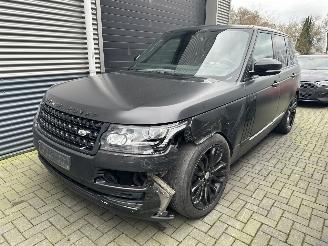 Damaged car Land Rover Range Rover 3.0 TDV6 AUTOBIOGRAPHY / PANORAMA / MERIDIAN / VOL! 2015/9