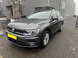 Schadeauto Volkswagen Tiguan 1.4 TSI DSG 4-MOTION SCHADEVRIJ/PANO/TREKHAAK/SIDE-ASSIST/FULL OPTIONS! 2018/9