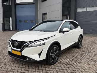 Avarii autoturisme Nissan Qashqai 1.3 MHEV Automaat Xtronic Bussines Executive Bose Glasdak Head-Up 360Camera 2022/4