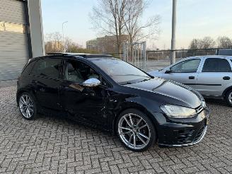 Volkswagen Golf 2.0 TSI 300Pk R 4Motion Pano picture 3