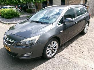 uszkodzony samochody osobowe Opel Astra 1.4 SPORT CLIMA 2011/4