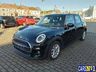 Vaurioauto  passenger cars Mini One  2020/8