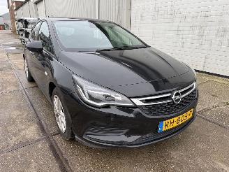 Coche accidentado Opel Astra 1.0 Online Edition 2017/11