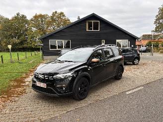 Auto incidentate Dacia Jogger HYBRIDE 1.6 AUTOMAAT 7 Pers NAVI CLIMA CAMERA CRUISE B.J 2025 2025/7