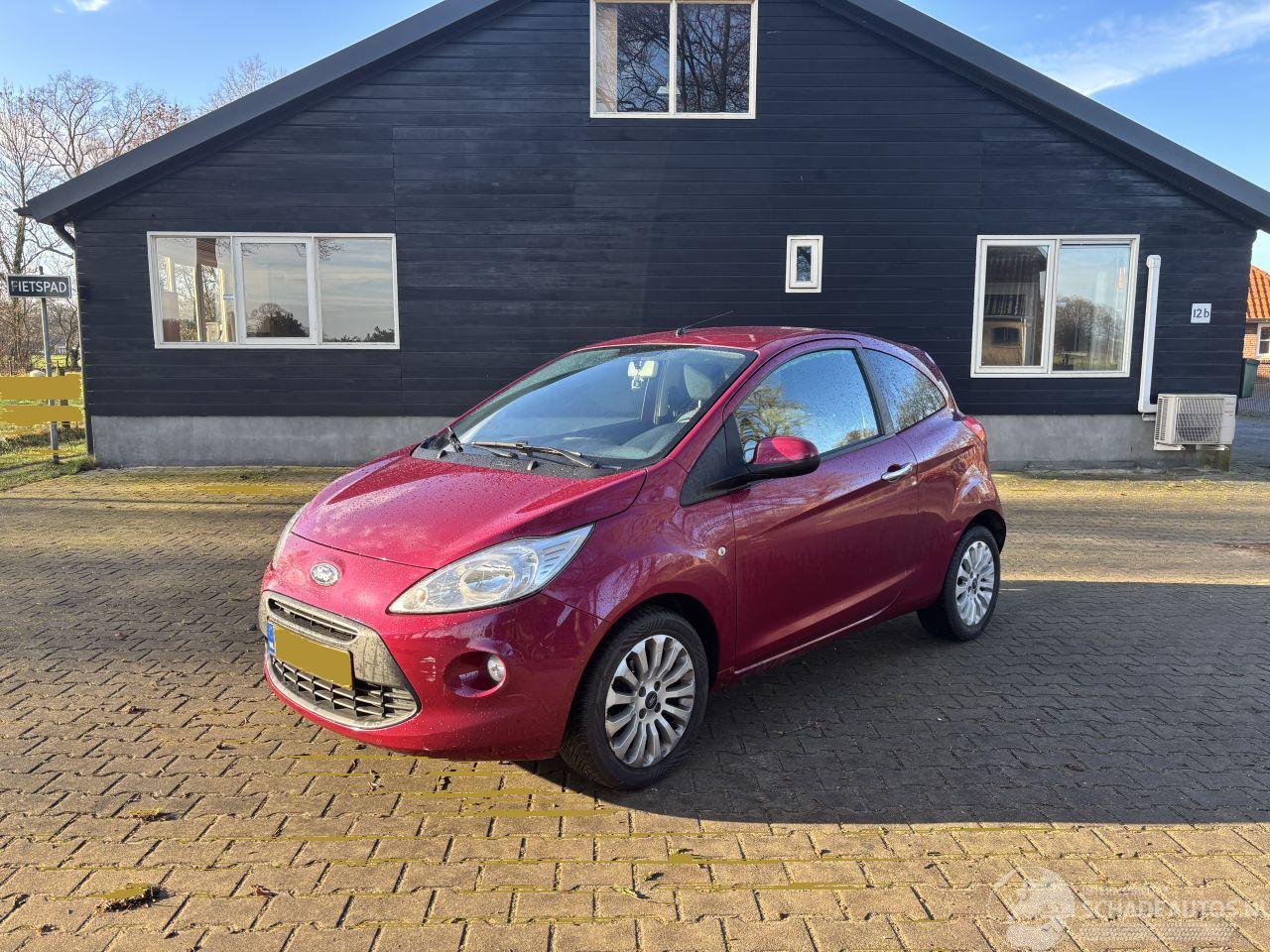 Ford Ka 1.2 TITANIUM COOL AIRCO LM velgen B.J 09-2011