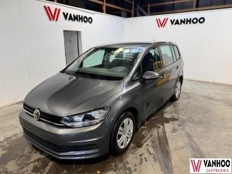 Volkswagen Touran  picture 1