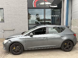 Vaurioauto  passenger cars Seat Leon SEAT LEON 1.2TSI 2013 2013/6